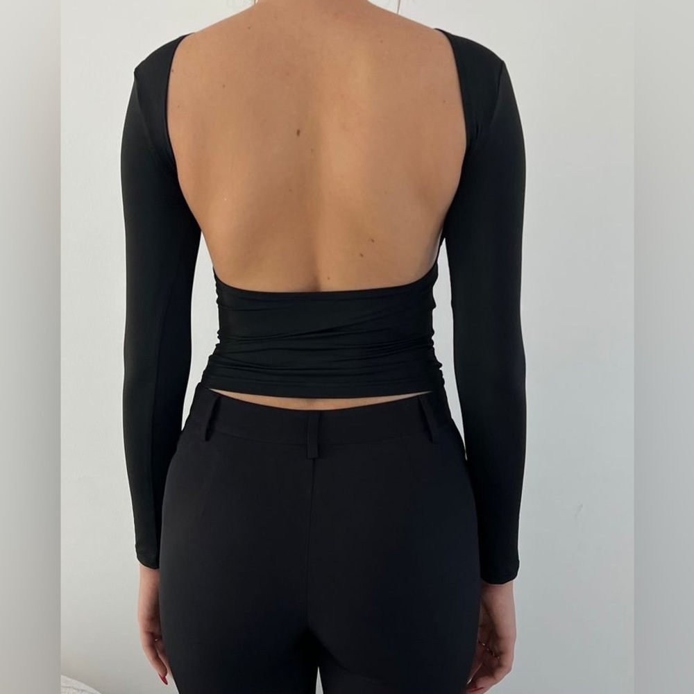 Fenity Fashion Ruby Open Back Long Sleeve